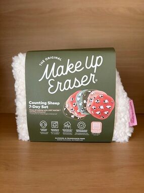 ✨$18 til 4/30✨The Original MakeUp Eraser Counting Sheep 7 Day Set|Counting Sheep